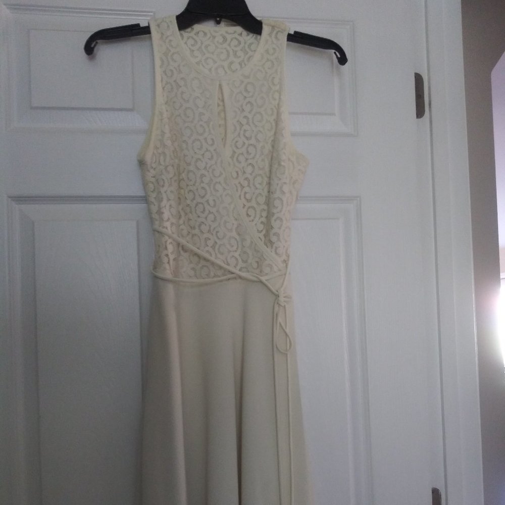 Ivory Chiffon & Lace to the knee A line dress